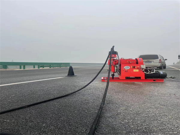 小榄镇马路路基路面开裂下沉注浆加固灌浆